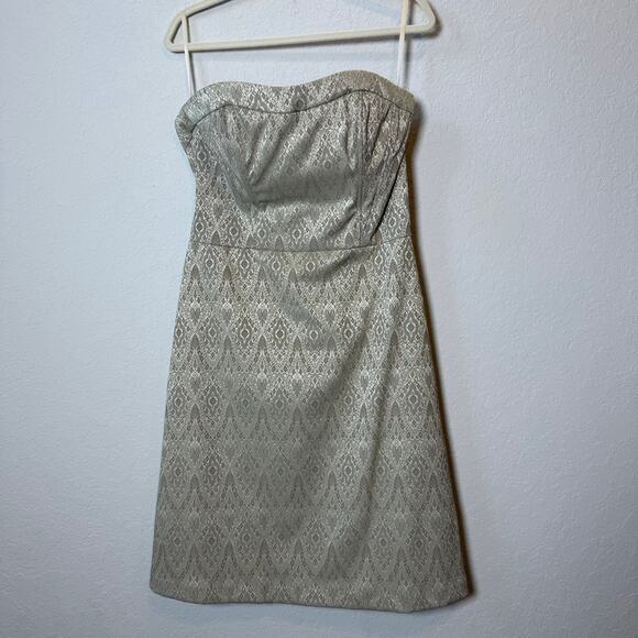 White House Black Market Brocade Strapless Dress Pale Gold Size 12 NEW - Picture 1 of 9